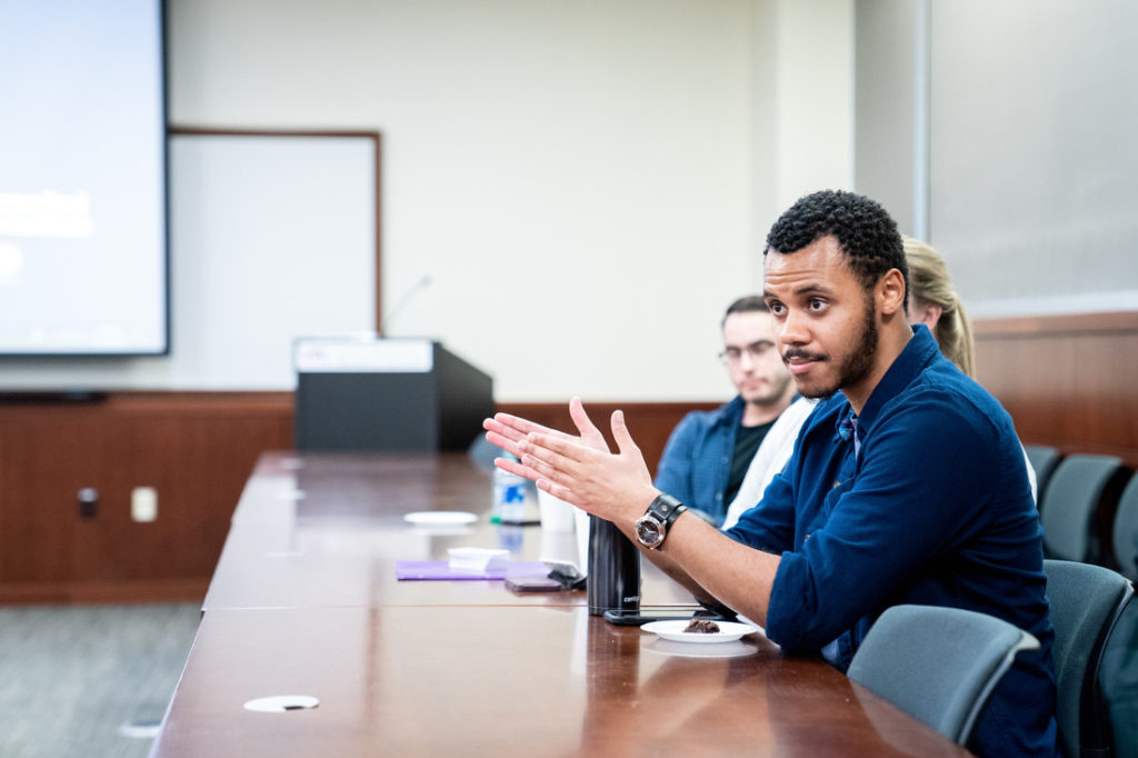 Scholarship students on Fralin Biomedical Research Tour