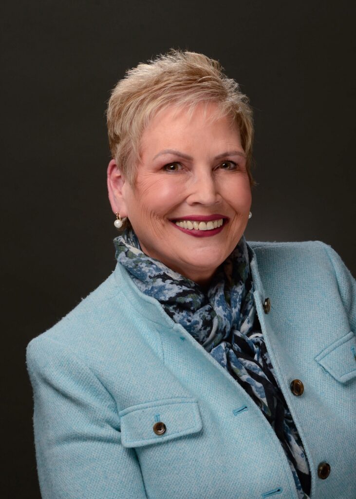 Dr. Laura Treanor