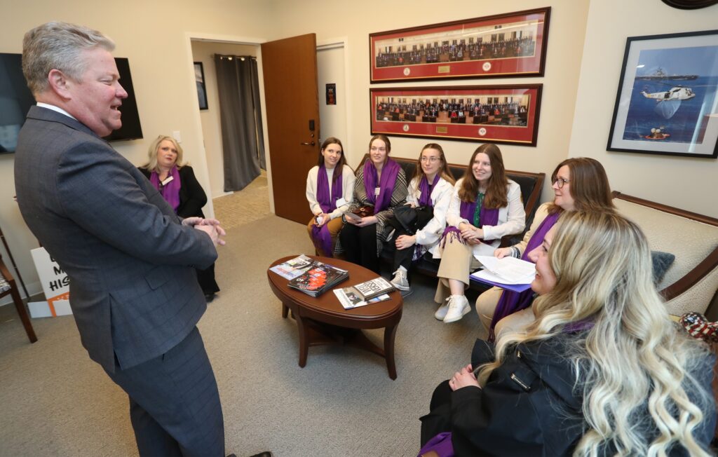 Sen. Bill Stanley speaks with Virginia Western faculty and dental hygiene students from Laurel Ridge Community College, Virginia Western Community College, Old Dominion University and Virginia Commonwealth University, including Julia Roadcap (right). Photo by Joe Mahoney.